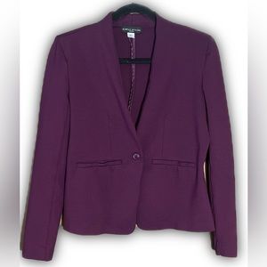 Simply styled, Petite/small, one button, purple blazer